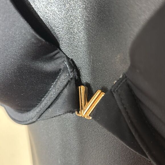 Victoria’s Secret women’s 34C black lined Demi underwire racerback front clasp - Picture 2 of 4